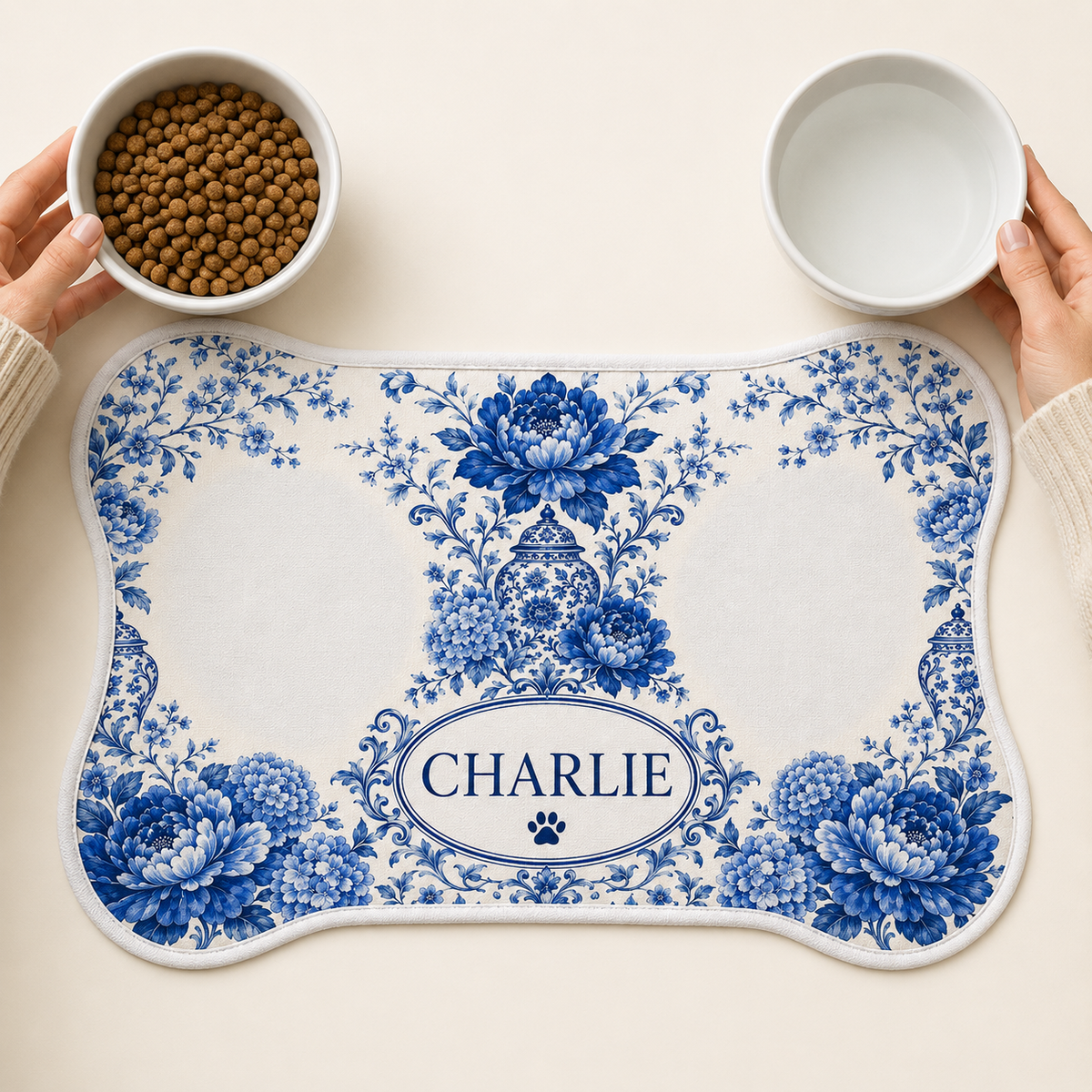 Renna Personalized Chinoiserie Bone-Shaped Pet Feeding Mat